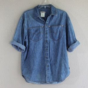 Vintage denim long sleeve classic staple button up