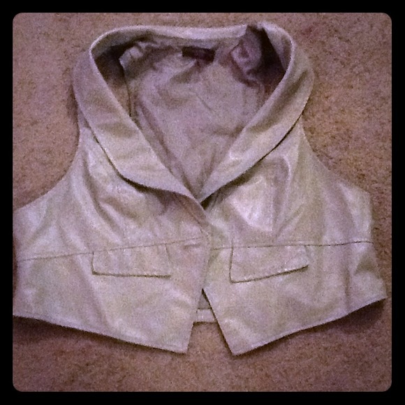 ❤ SOLD❤Cream leather vest