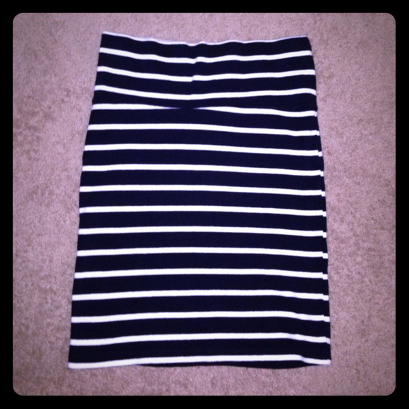 Skirt - Picture 1 of 1