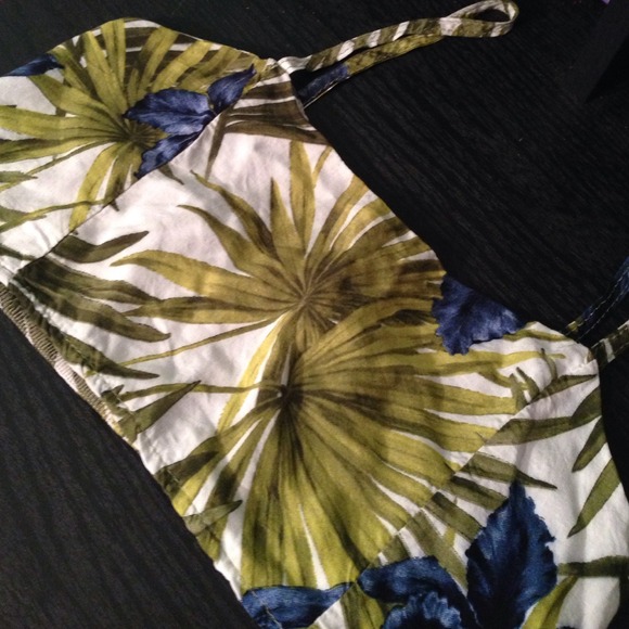 🚫🚫SOLD🚫🚫Brandy Melville Raina Top