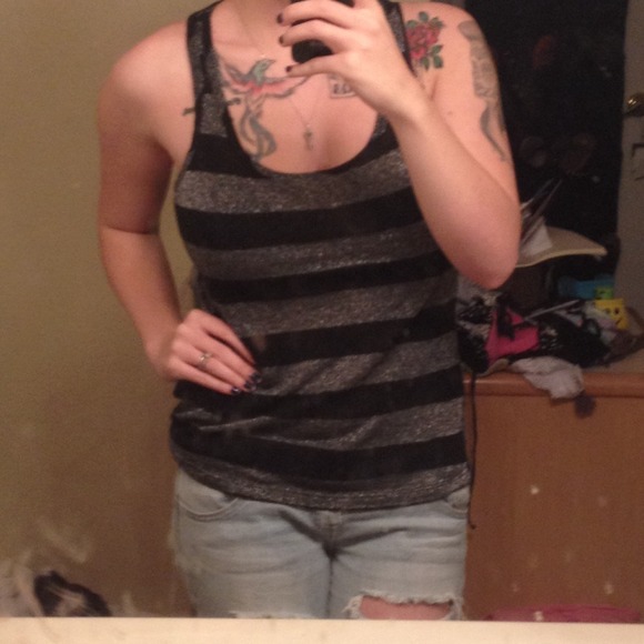 ❌TRADED❌ F21 Black and grey sparkle racerback tank