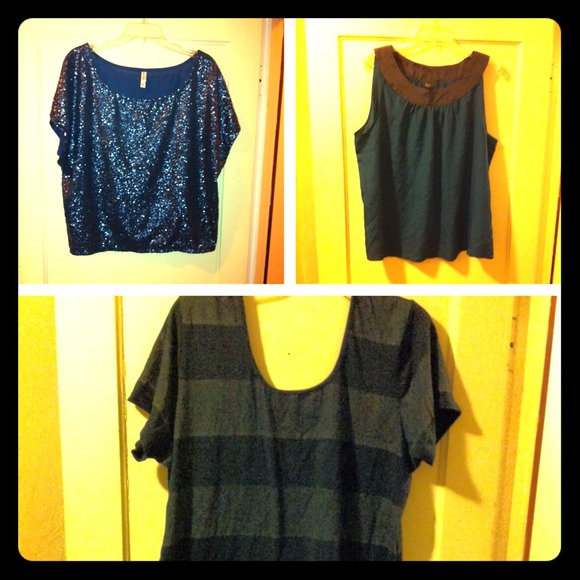 SOLD IN BUNDLE: Three women's shirts