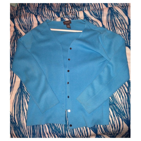 TRADED🔃⚠Blue cardigan :)