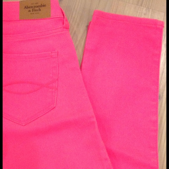 Abercrombie & Fitch Super Skinny Jeans - Picture 3 of 3