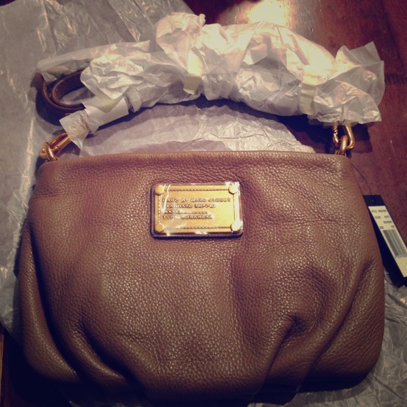 Marc by Marc Jacobs Handbags - 🌸🌸SOLD🌸🌸Marc by Marc Jacobs NWT ClassicQ Percy