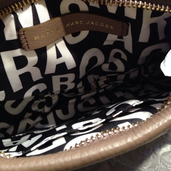 🌸🌸SOLD🌸🌸Marc by Marc Jacobs NWT ClassicQ Percy - Picture 2 of 3