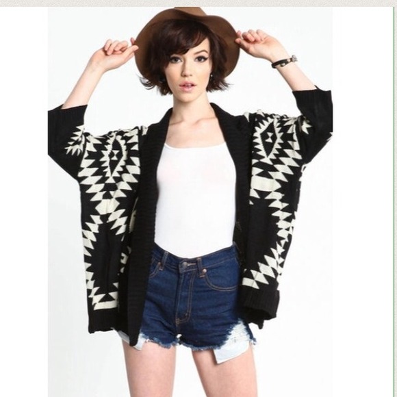 Tribal cardigan - Picture 3 of 3