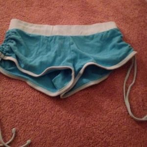 No boundaries shorts