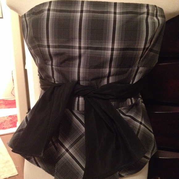 Fabulous strapless holiday top