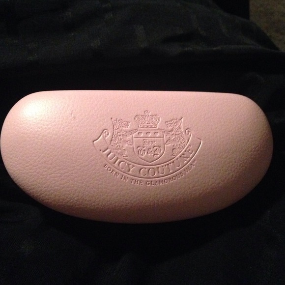 SOLD Juicy couture light pink hard sunglasses case