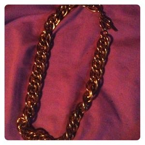 Gold chain neckless