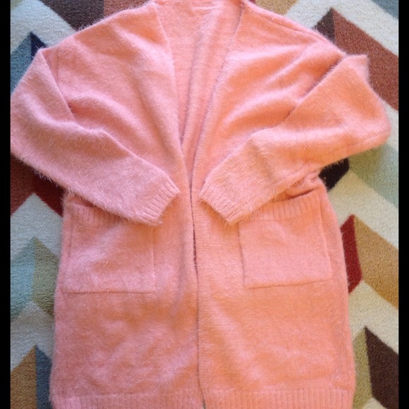 Pretty Korea style Cardigan Yellow Color - Picture 2 of 4