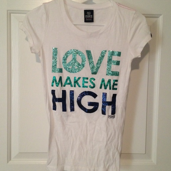 VS tee and leggings bundle for @hanlovesgreg! 💜💜