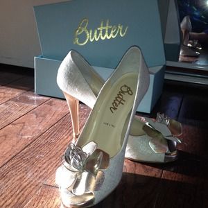 Gorgeous Butter shoes!!