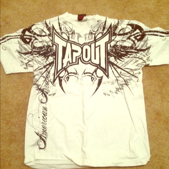 Men's TapOut shirt!! - Picture 1 of 1