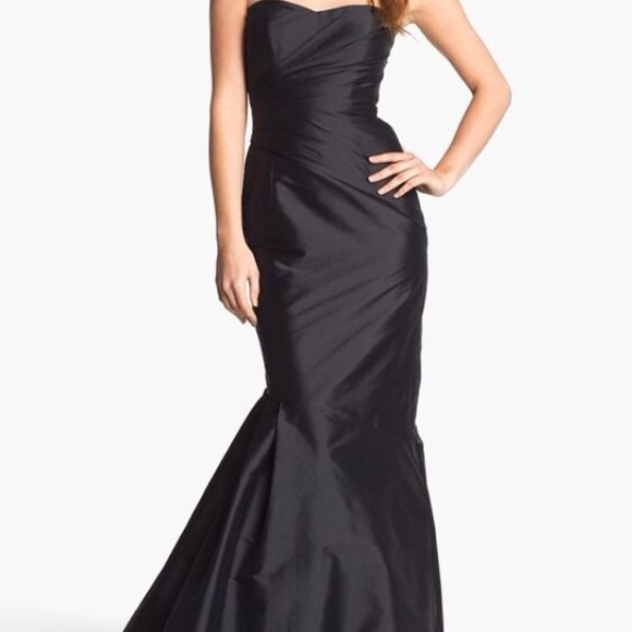 SOLD-Monique L'huillier mermaid gown NWOT