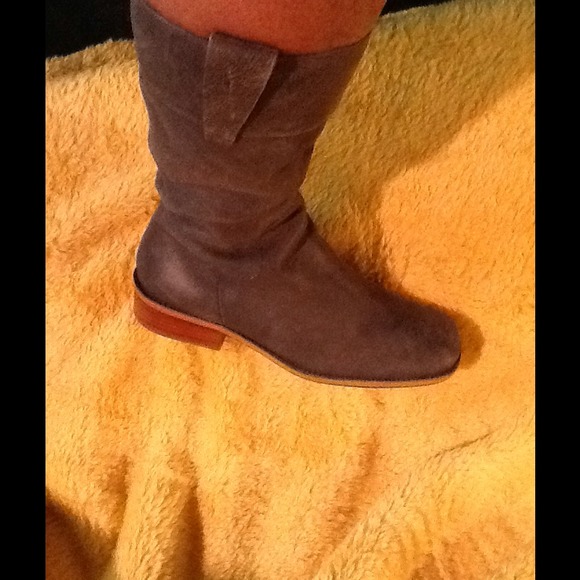 👢Boots - Picture 2 of 4