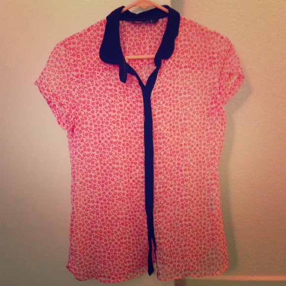 🚫SOLD IN BUNDLE🚫Zara sheer button-up blouse
