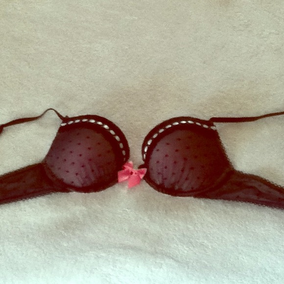 *SOLD*Victoria Secret Bra NWOT