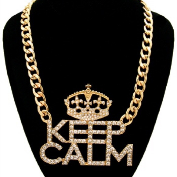 Gold necklace and earring set