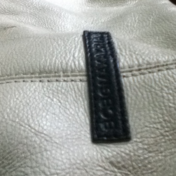 Purse - Picture 3 of 4