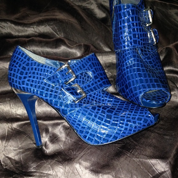 Blue Snake Skin Heels