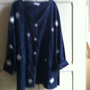 Embroidered button navy blue linen