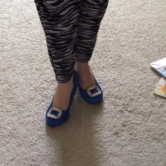 Royal blue heels - Picture 4 of 4