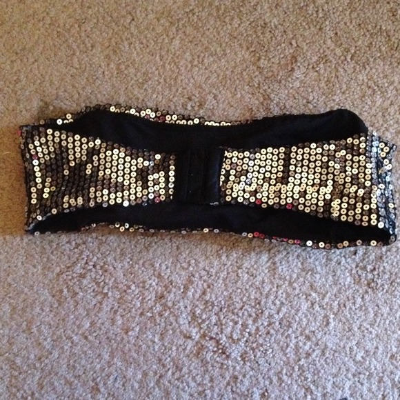 **SOLD WITH 30% OFF YOUR BUNDLE SPECIAL** - Picture 2 of 4