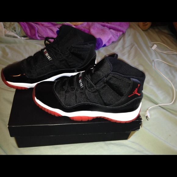 bred 11s size 7