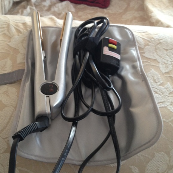 Solddddd offline----Chi hair straightener