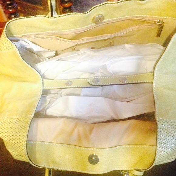 fabulous bag bought from a boutique in Carmel, Ca. - Picture 3 of 4