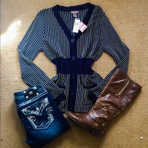 🚫SOLD🚫🎀NWT THICK BLUE SWEATER🎀