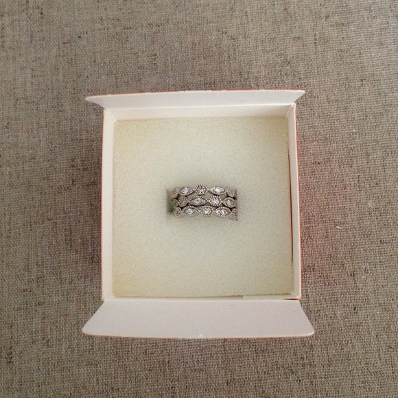 Stella & Dot Stackable Deco Rings- set of 3