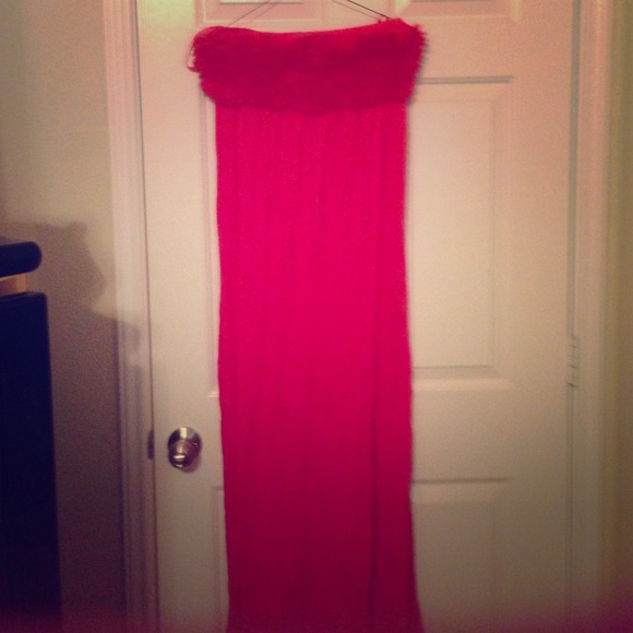 Long maxi dress with flower bust