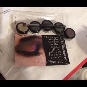 Color revolution eye kit & hair straightener TRADE
