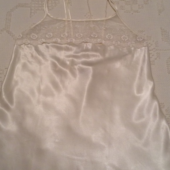 SOLD ON VINTED...BUNDLE- 4 Shorty Gowns - Picture 4 of 4