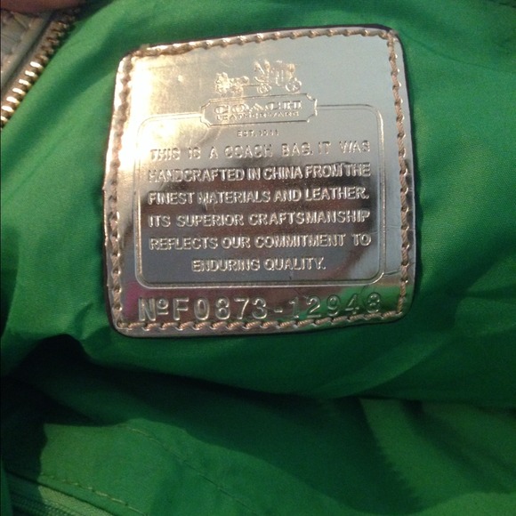 Coach handbag Ashley perforated leather satchel - Picture 3 of 4