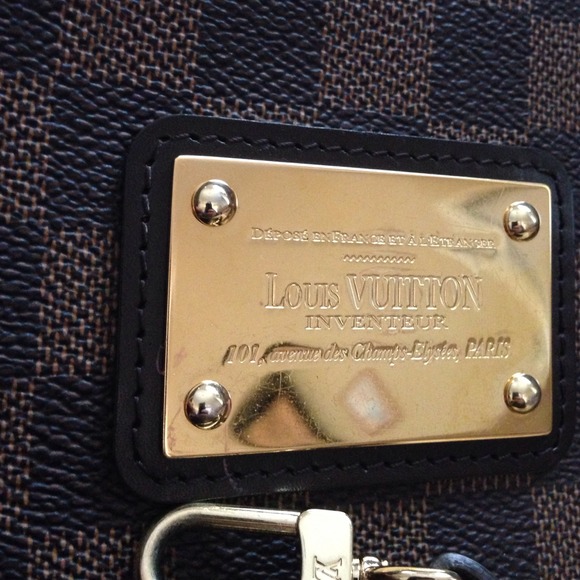 SOLD!!! Louis Vuitton Eva Clutch in Ebene Damier - Picture 2 of 4