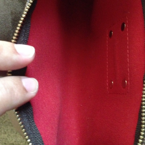 SOLD!!! Louis Vuitton Eva Clutch in Ebene Damier - Picture 3 of 4