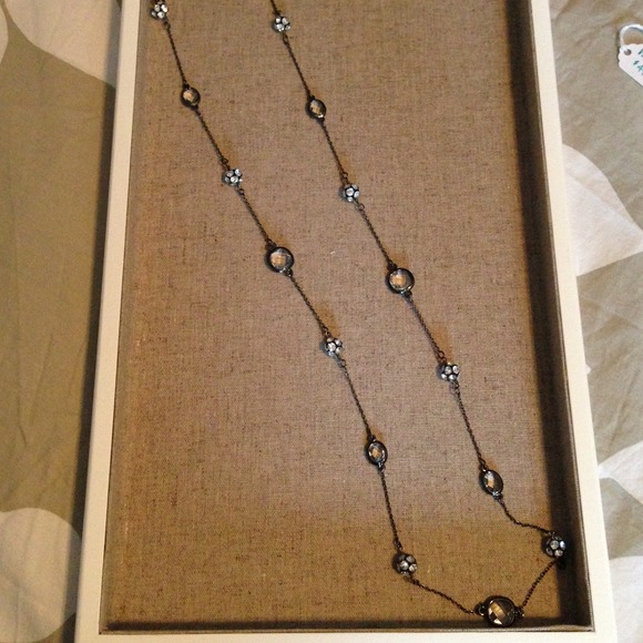 Stella & Dot Chelsea Necklace- hematite