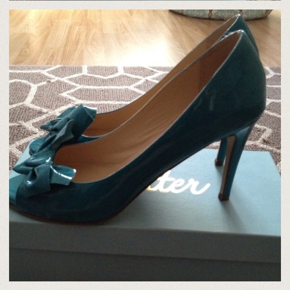 Host Pick 🎊🎊Leather teal Pumps By BUTTER 👠👠 - Picture 3 of 4