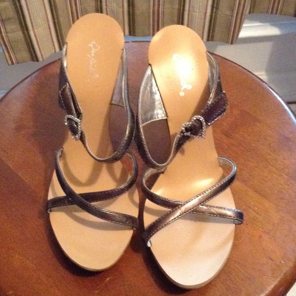 Waxy heels