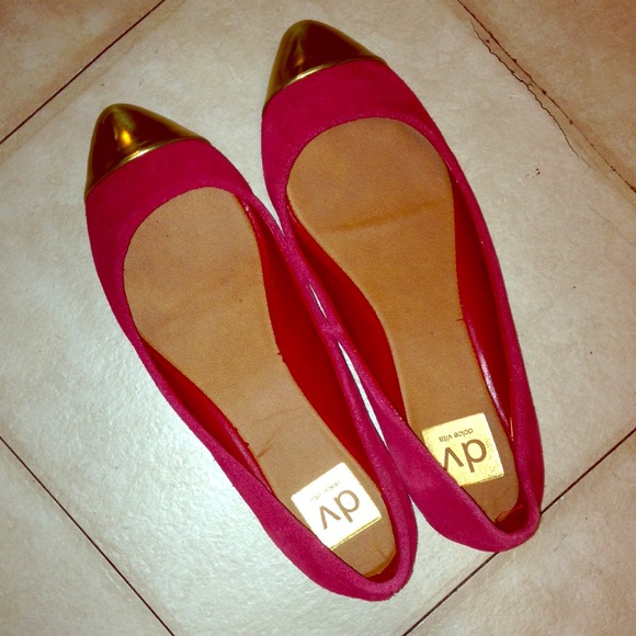 Dolce Vita Flats size 7.5 Great for Fall 🍂😍