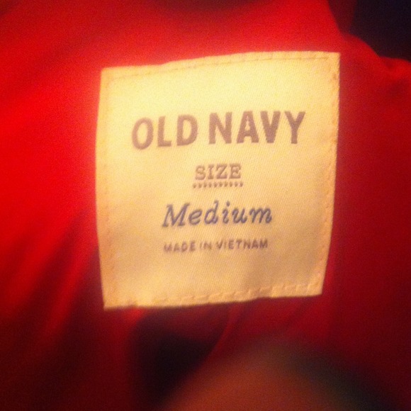 100% polyester - Picture 3 of 3