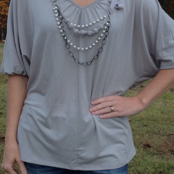 🎉 SOLD 🎉 Drapey Gray Top with Attached Necklace - Picture 2 of 2