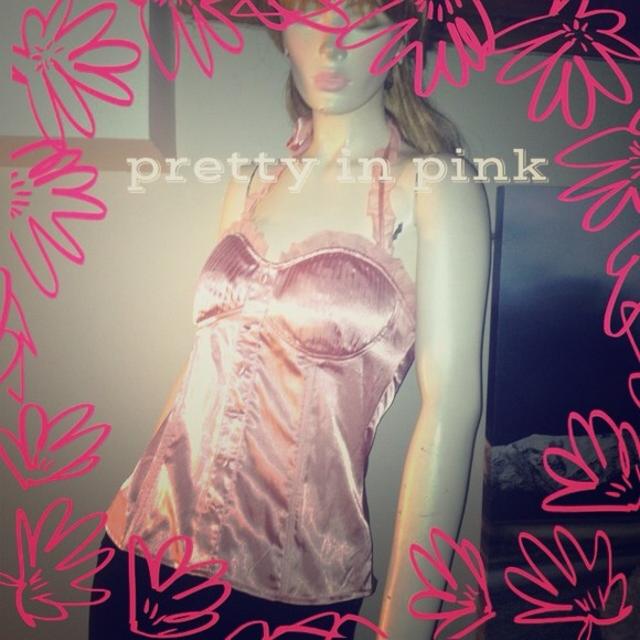 Pretty pink halter top💞