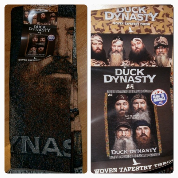 🚫TRADED🚫Duck Dynasty Woven Tapestry Throw