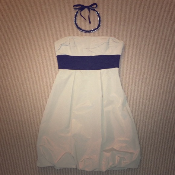 💜 BCBGMAXAZRIA 💜 Strapless Dress