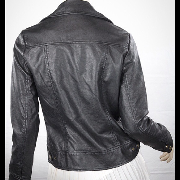 🔴SOLD🔴New High Quality Moto Faux Leather Jacket - Picture 3 of 4